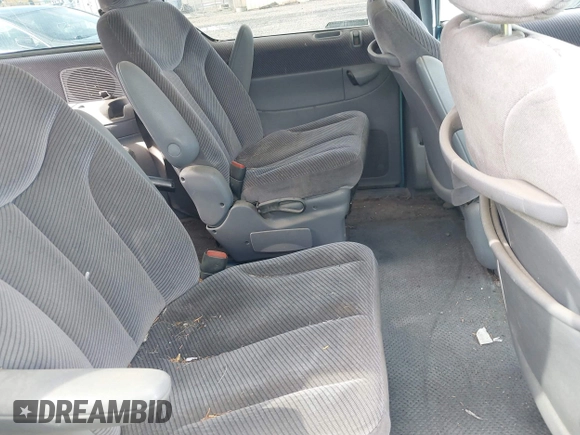 1996 Dodge Caravan SE z VIN 1B4GP45R9TB426378, wystawiony jako IAAI lot #41947737 z przebiegiem 150 182 mil mil oraz . Historia ofert i sprzedaży dostępna na DreamBid. Obrazek 8.