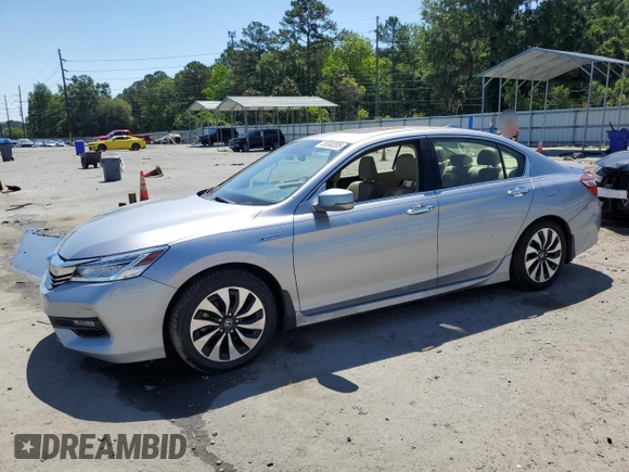 2017 Honda Accord Touring z VIN JHMCR6F77HC022211, wystawiony jako Copart lot #55593205 z przebiegiem 99 193 mil mil oraz Szkoda całkowita • Salvage title. Historia ofert i sprzedaży dostępna na DreamBid. Obrazek 1.