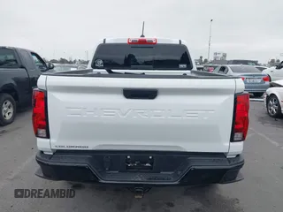 2024 Chevrolet Colorado 4WD Trail Boss с VIN 1GCPTEEK1R1156164, выставлен на аукционе IAAI как лот 42287048 с пробегом Не указан миль и . История ставок и продаж доступна на DreamBid. Изображение 16.