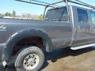 2003 Ford Super Duty F-350 SRW XL with VIN 1FTSW31P23EC92360, listed as a IAAI auction lot 42042773 with 299,010 mi miles. Bid and sale history available at carsss.com. Image 6.