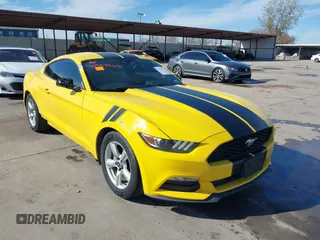 2017 Ford Mustang V6 z VIN 1FA6P8AM1H5309244, wystawiony jako IAAI lot #41327363 z przebiegiem 86 483 mil mil oraz . Historia ofert i sprzedaży dostępna na DreamBid. Obrazek 1.
