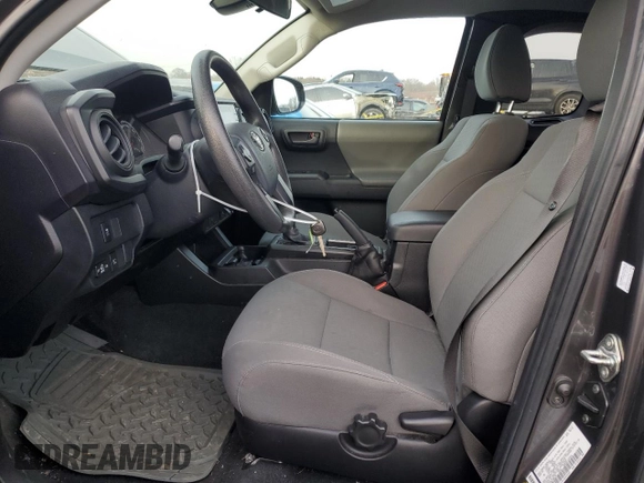 2020 Toyota Tacoma SR z VIN 3TYSX5ENXLT001734, wystawiony jako Copart lot #42916315 z przebiegiem 44 213 mil mil oraz Szkoda całkowita • Salvage title. Historia ofert i sprzedaży dostępna na DreamBid. Obrazek 7.