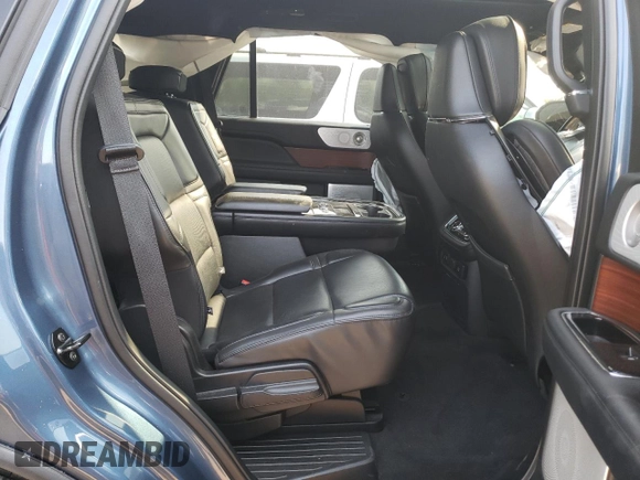 2018 Lincoln Navigator Reserve z VIN 5LMJJ2LT7JEL11957, wystawiony jako Copart lot #69877794 z przebiegiem 121 934 mil mil oraz Czysty tytuł • Clean title. Historia ofert i sprzedaży dostępna na DreamBid. Obrazek 11.