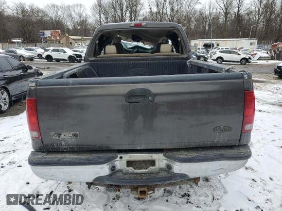 2005 Ford F-250 XL z VIN 1FTSW21P85EA55966, wystawiony jako Copart lot #53452015 z przebiegiem 314 650 mil mil oraz Nie do naprawy • Non repairable. Historia ofert i sprzedaży dostępna na DreamBid. Obrazek 6.