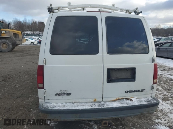 2002 Chevrolet Astro Cargo z VIN 1GCDL19X62B131620, wystawiony jako Copart lot #86748144 z przebiegiem Nie podano mil oraz Szkoda całkowita • Salvage title. Historia ofert i sprzedaży dostępna na DreamBid. Obrazek 6.