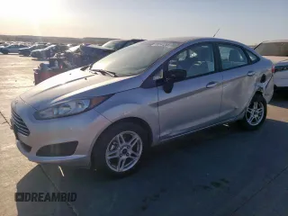 2018 Ford Fiesta SE z VIN 3FADP4BJXJM106518, wystawiony jako Copart lot #50141255 z przebiegiem 46 932 mil mil oraz Szkoda całkowita • Salvage title. Historia ofert i sprzedaży dostępna na DreamBid. Obrazek 1.