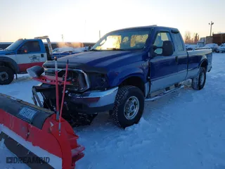 2003 Ford Super Duty F-250 XL with VIN 1FTNX21L03EA88996, listed as a IAAI auction lot 41472063 with 177,252 mi miles. Bid and sale history available at carsss.com. Image 17.