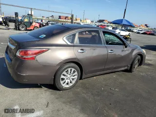 2014 Nissan Altima 2.5 S with VIN 1N4AL3APXEN256817, listed as a Copart auction lot 50710245 with 152,757 mi miles and Salvage Title. Bid and sale history available at carsss.com. Image 3.