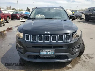 2018 Jeep Compass Altitude with VIN 3C4NJDBBXJT150565, listed as a Copart auction lot 54413725 with 68,790 mi miles and Salvage title. Bid and sale history available at DreamBid. Image 5.