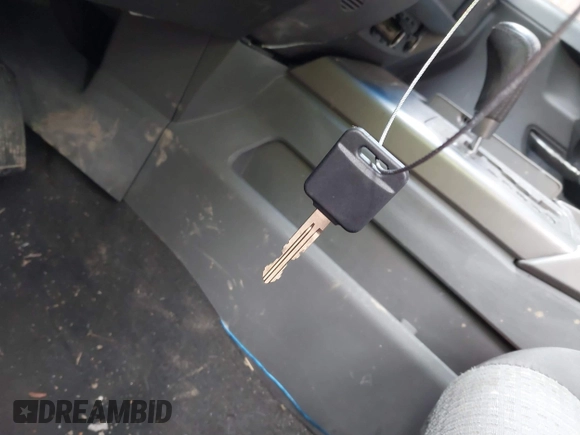 2005 Nissan Titan SE с VIN 1N6AA06B05N502007, выставлен на аукционе IAAI как лот 41374584 с пробегом Не указан миль и . История ставок и продаж доступна на DreamBid. Изображение 11.