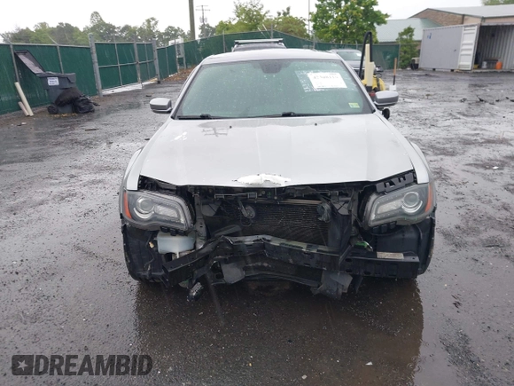2013 Chrysler 300 S z VIN 2C3CCABT5DH660784, wystawiony jako IAAI lot #42308116 z przebiegiem 150 587 mil mil oraz . Historia ofert i sprzedaży dostępna na DreamBid. Obrazek 6.