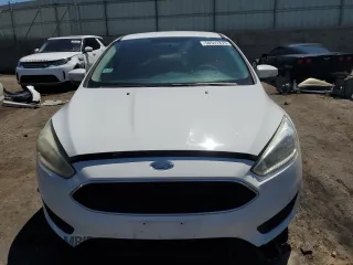 2017 Ford Focus SE with VIN 1FADP3F26HL304540, listed as a Copart auction lot 56597875 with 139,613 mi miles and Clean Title. Bid and sale history available at DreamBid. Image 5.