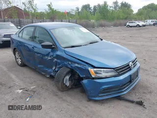 2015 Volkswagen Jetta SE z VIN 3VWD17AJ8FM287279, wystawiony jako IAAI lot #42281931 z przebiegiem 140 651 mil mil oraz . Historia ofert i sprzedaży dostępna na DreamBid. Obrazek 1.