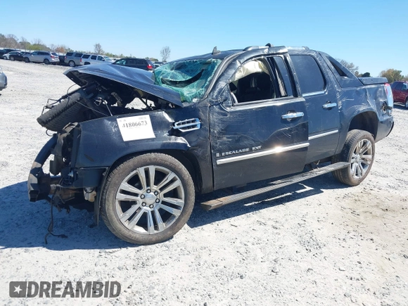 2008 Cadillac Escalade EXT z VIN 3GYFK62828G162725, wystawiony jako IAAI lot #41806673 z przebiegiem Nie podano mil oraz . Historia ofert i sprzedaży dostępna na DreamBid. Obrazek 17.