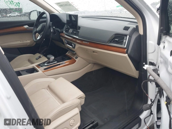 2023 Audi Q5 S line Premium Plus с VIN WA1EAAFY4P2073760, выставлен на аукционе IAAI как лот 42203388 с пробегом 30 601 миль миль и . История ставок и продаж доступна на DreamBid. Изображение 5.