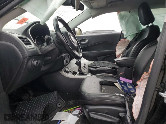 2020 Jeep Compass Latitude with VIN 3C4NJDBB8LT138319, listed as a Copart auction lot 58941325 with 32,620 mi miles and Salvage title. Bid and sale history available at DreamBid. Image 7.