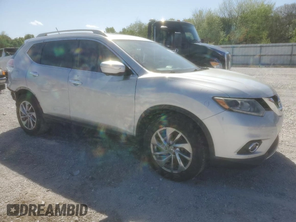 2015 Nissan Rogue SV with VIN 5N1AT2MT6FC787079, listed as a Copart auction lot 52744835 with 137,008 mi miles and Salvage Title. Bid and sale history available at DreamBid. Image 4.