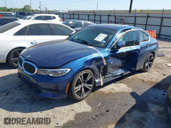 2021 BMW 3 Series 330i z VIN 3MW5R1J00M8C08985, wystawiony jako IAAI lot #41977683 z przebiegiem 34 640 mil mil oraz . Historia ofert i sprzedaży dostępna na DreamBid. Obrazek 17.