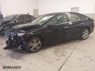 2019 Hyundai Sonata Sport with VIN 5NPE34AF4KH789783, listed as a IAAI auction lot 41082804 with 92,877 mi miles. Bid and sale history available at carsss.com. Image 19.
