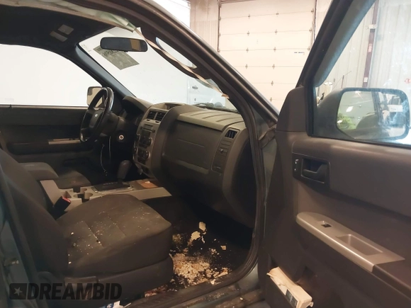 2012 Ford Escape XLT with VIN 1FMCU0D70CKC11664, listed as a IAAI auction lot 42280506 with 184,034 mi miles and . Bid and sale history available at DreamBid. Image 5.