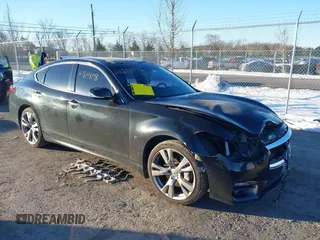 2017 Infiniti Q70 3.7 with VIN JN1BY1AP4HM740032, listed as a IAAI auction lot 41319898 with 85,067 mi miles and . Bid and sale history available at DreamBid. Image 1.
