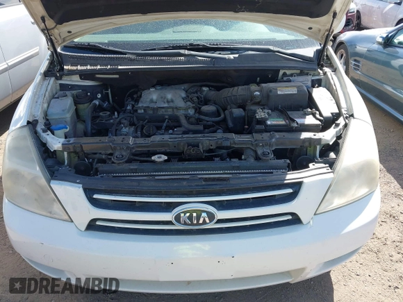 2007 Kia Sedona EX with VIN KNDMB233276111265, listed as a IAAI auction lot 41973188 with 197,754 mi miles. Bid and sale history available at carsss.com. Image 10.
