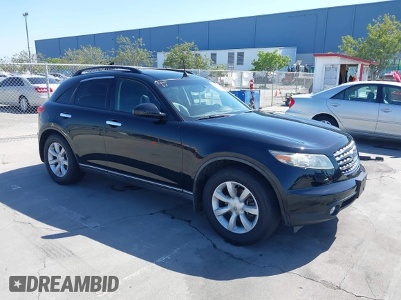 2005 Infiniti FX z VIN JNRAS08W85X220864, wystawiony jako IAAI lot #42200628 z przebiegiem 238 823 mil mil oraz . Historia ofert i sprzedaży dostępna na DreamBid. Obrazek 1.
