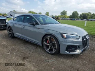 2019 Audi RS 5 Sportback z VIN WUABWCF57KA904231, wystawiony jako Copart lot #67341003 z przebiegiem 18 674 mil mil oraz . Historia ofert i sprzedaży dostępna na DreamBid. Obrazek 4.