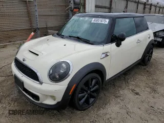 2012 MINI Hardtop S z VIN WMWSV3C54CTY16955, wystawiony jako Copart lot #65851675 z przebiegiem 150 297 mil mil oraz Czysty tytuł • Clean title. Historia ofert i sprzedaży dostępna na DreamBid. Obrazek 1.