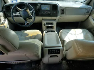 2001 GMC Yukon XL SLT with VIN 3GKGK26G51G254412, listed as a Copart auction lot 71555514 with 152,139 mi miles and Clean Title. Bid and sale history available at carsss.com. Image 8.