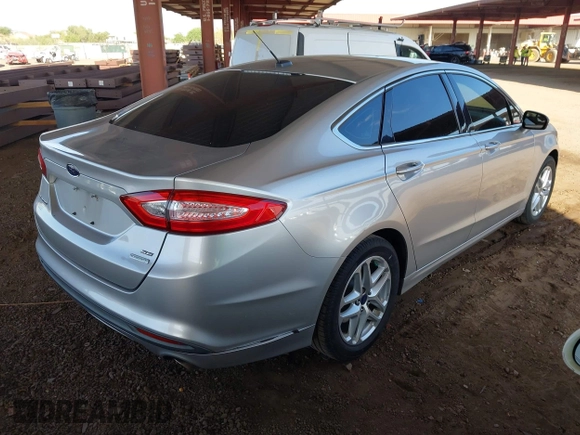 2013 Ford Fusion SE with VIN 3FA6P0HRXDR310595, listed as a IAAI auction lot 42610163 with 224,250 mi miles and . Bid and sale history available at DreamBid. Image 4.