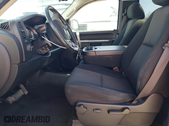 2010 Chevrolet Silverado 1500 with VIN 1GCPCSE04AZ198878, listed as a Copart auction lot 53949775 with 95,415 mi miles and Non Repairable. Bid and sale history available at DreamBid. Image 7.