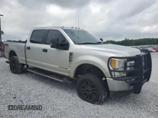 2017 Ford F-350 Platinum z VIN 1FT8W3BT2HED34278, wystawiony jako Copart lot #54627845 z przebiegiem 402 064 mil mil oraz Szkoda całkowita • Salvage title. Historia ofert i sprzedaży dostępna na DreamBid. Obrazek 4.