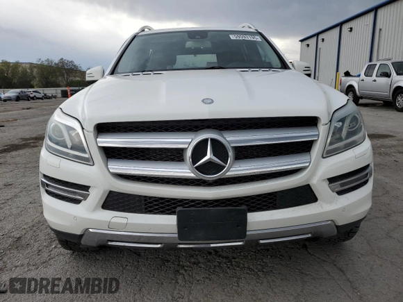 2014 Mercedes-Benz GL 450 z VIN 4JGDF7CE4EA314084, wystawiony jako Copart lot #59593195 z przebiegiem 161 026 mil mil oraz Szkoda całkowita • Salvage title. Historia ofert i sprzedaży dostępna na DreamBid. Obrazek 5.