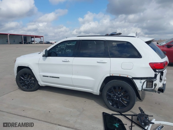 2021 Jeep Grand Cherokee Laredo X with VIN 1C4RJEAG9MC713822, listed as a IAAI auction lot 41527043 with 45,143 mi miles. Bid and sale history available at carsss.com. Image 15.