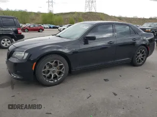 2016 Chrysler 300 S z VIN 2C3CCAGGXGH304802, wystawiony jako Copart lot #55856775 z przebiegiem 118 844 mil mil oraz Szkoda całkowita • Salvage title. Historia ofert i sprzedaży dostępna na DreamBid. Obrazek 1.