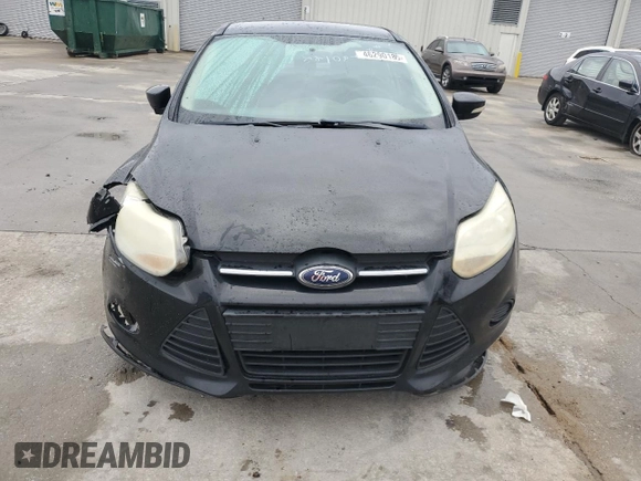 2013 Ford Focus SE with VIN 1FADP3F25DL198883, listed as a Copart auction lot 46290185 with Not Provided miles and Salvage Title. Bid and sale history available at carsss.com. Image 5.
