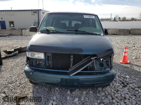 2002 Chevrolet Astro with VIN 1GNDM19XX2B155603, listed as a Copart auction lot 81746954 with Not Provided miles and Salvage Title. Bid and sale history available at carsss.com. Image 5.