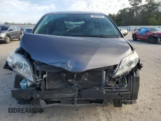 2020 Toyota Sienna XLE Auto Access Seat with VIN 5TDYZ3DC4LS073596, listed as a Copart auction lot 48262685 with 59,145 mi miles and Salvage Title. Bid and sale history available at carsss.com. Image 5.
