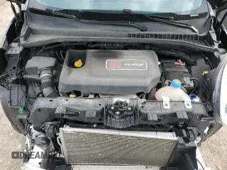 2014 FIAT 500L Trekking z VIN ZFBCFADHXEZ025169, wystawiony jako Copart lot #56508015 z przebiegiem 85 992 mil mil oraz Szkoda całkowita • Salvage title. Historia ofert i sprzedaży dostępna na DreamBid. Obrazek 12.