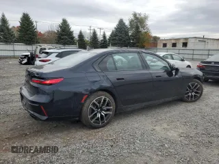 2024 BMW 7 Series 760i xDrive z VIN WBA33EJ08RCR11878, wystawiony jako Copart lot #78952474 z przebiegiem 280 mil mil oraz Szkoda całkowita • Salvage title. Historia ofert i sprzedaży dostępna na DreamBid. Obrazek 3.