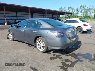 2014 Nissan Maxima S z VIN 1N4AA5AP2EC909623, wystawiony jako IAAI lot #42390407 z przebiegiem 182 610 mil mil oraz . Historia ofert i sprzedaży dostępna na DreamBid. Obrazek 3.