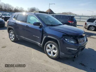 2019 Jeep Compass Latitude with VIN 3C4NJDBB2KT697055, listed as a Copart auction lot 48926585 with 31,892 mi miles and Salvage Title. Bid and sale history available at carsss.com. Image 4.
