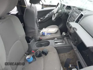 2012 Nissan Frontier SV z VIN 1N6AD0ER4CC421641, wystawiony jako IAAI lot #41849471 z przebiegiem Nie podano mil oraz . Historia ofert i sprzedaży dostępna na DreamBid. Obrazek 5.