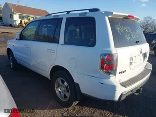 2006 Honda Pilot EX-L with RES with VIN 5FNYF18686B010429, listed as a IAAI auction lot 41444366 with 999,999 mi miles. Bid and sale history available at carsss.com. Image 3.