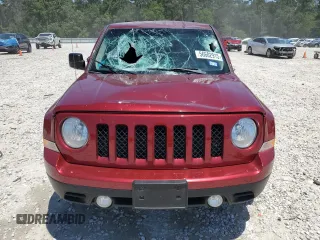 2017 Jeep Patriot Sport SE with VIN 1C4NJPBA7HD149320, listed as a Copart auction lot 56602915 with 136,912 mi miles and Salvage title. Bid and sale history available at DreamBid. Image 5.