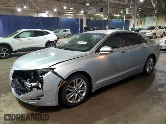 2015 Lincoln MKZ with VIN 3LN6L2G92FR610410, listed as a Copart auction lot 43044225 with 109,762 mi miles and Clean Title. Bid and sale history available at carsss.com. Image 1.