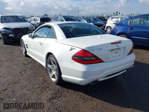 2011 Mercedes-Benz SL 550 z VIN WDBSK7BA8BF163043, wystawiony jako IAAI lot #41421075 z przebiegiem 36 875 mil mil oraz . Historia ofert i sprzedaży dostępna na DreamBid. Obrazek 3.