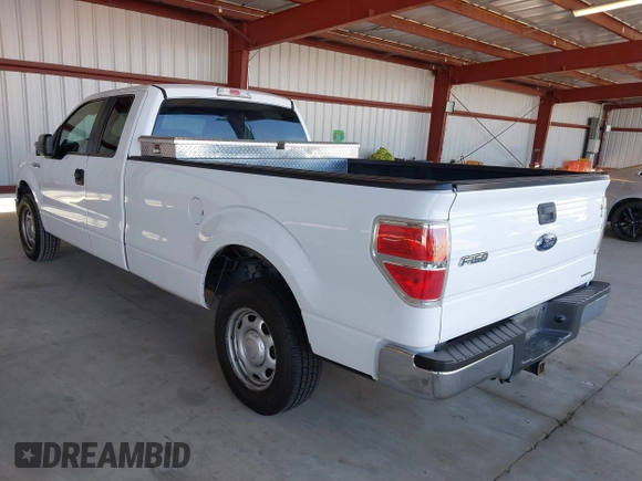 2014 Ford F-150 XL with VIN 1FTFX1CF0EKD06767, listed as a IAAI auction lot 41858009 with 352,658 mi miles. Bid and sale history available at carsss.com. Image 3.