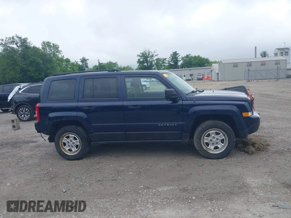 2016 Jeep Patriot Sport z VIN 1C4NJRBB1GD520524, wystawiony jako IAAI lot #42351998 z przebiegiem 200 210 mil mil oraz . Historia ofert i sprzedaży dostępna na DreamBid. Obrazek 14.
